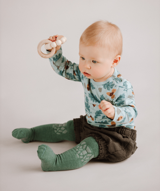 Olie the Curious - Wholesale Socks - Kids - Green Forest Tales Crawling Tight1