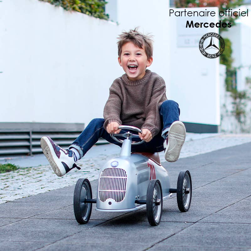 Baghera - Wholesale Bike/Scooter - Kids - Maxi Ride-on for Children Mercedes Silver Arrow
