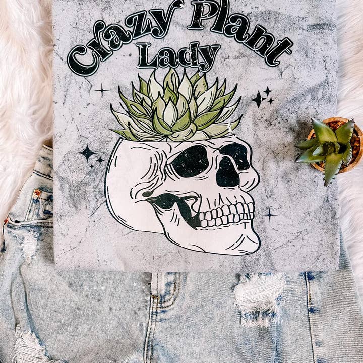 T-shirt Crazy Plant pour femme Comfort Colors Colorblast pour la vente par ZZ Threadz