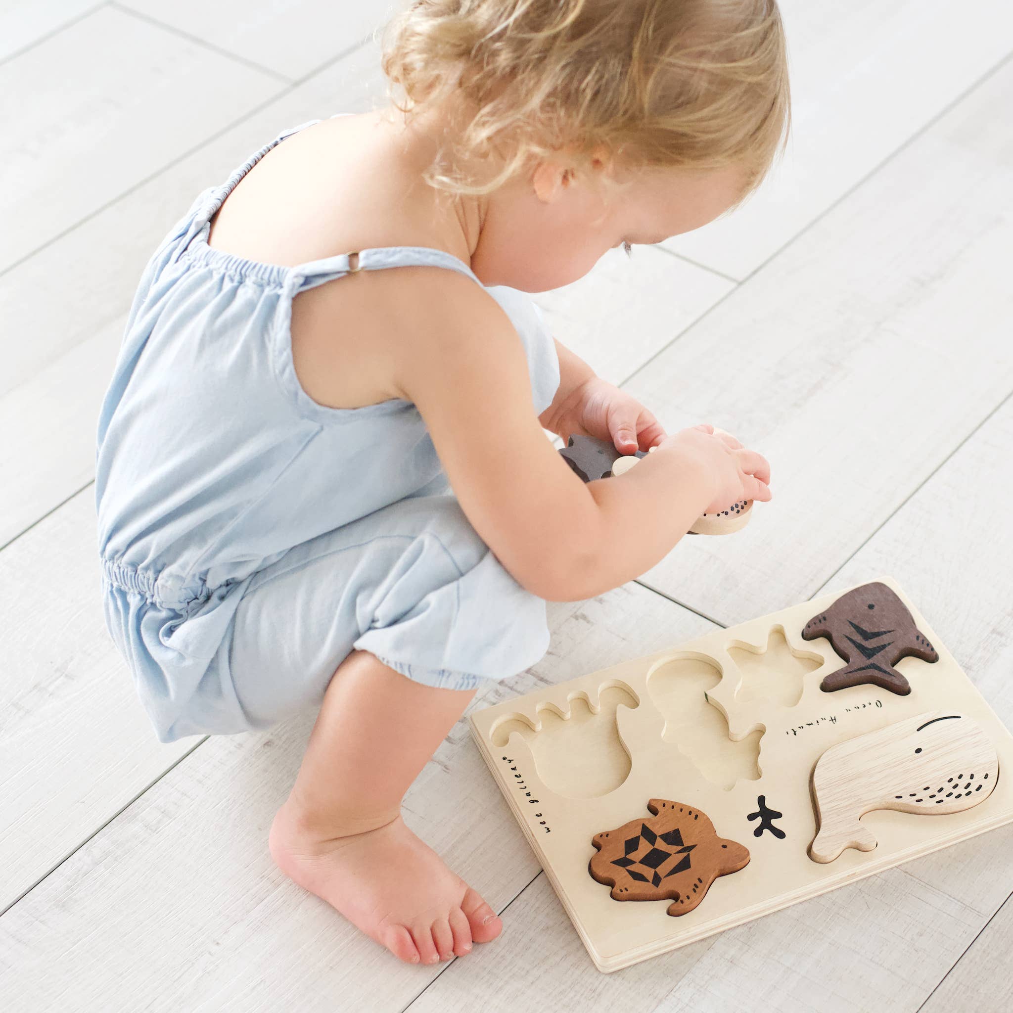 Wee Gallery - Wholesale Puzzle - Kids - Wooden Tray Puzzle - Ocean Animals1