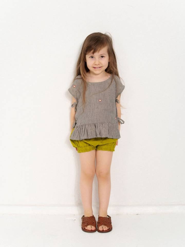 Gerüschte Shorts Ivy (FQVD) für den Großhandel von La Petite Alice