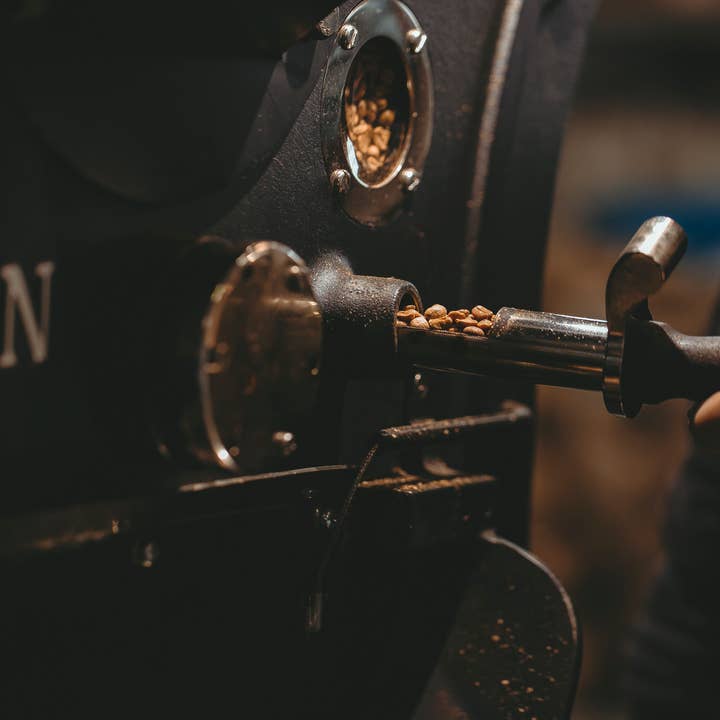 Cafe srls - Wholesale Coffee Beans - M'AMA PREMIUM PACK 250g x 48 pcs of coffee beans and ground 3