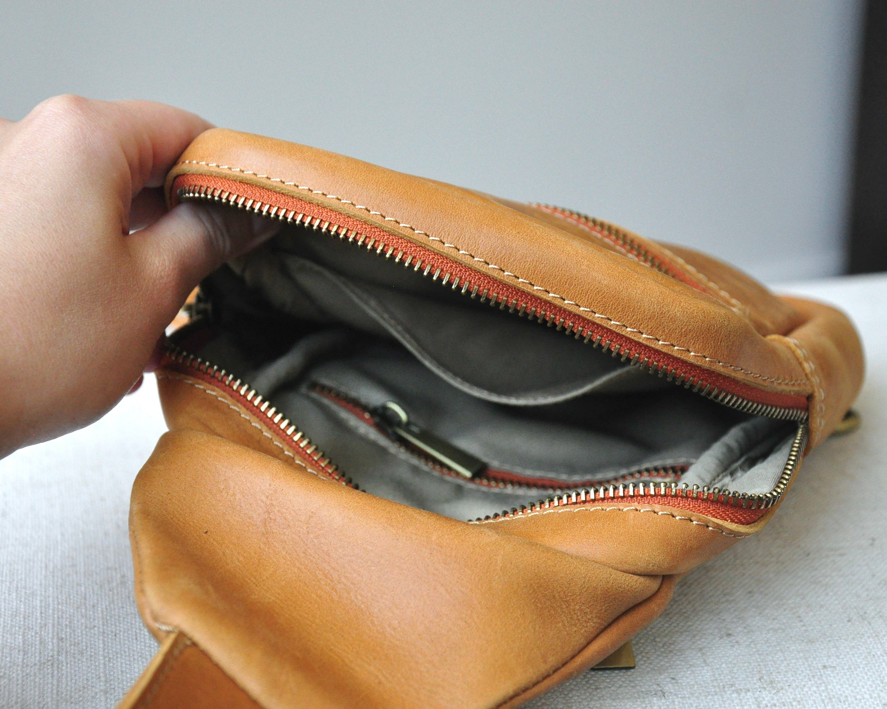 Zelaki Leather Company - Vente Sac à bandoulière – unisexe - Sac à bandoulière Addis/Écharpe à bandoulière unisexe/Sac à dos à bandoulière9