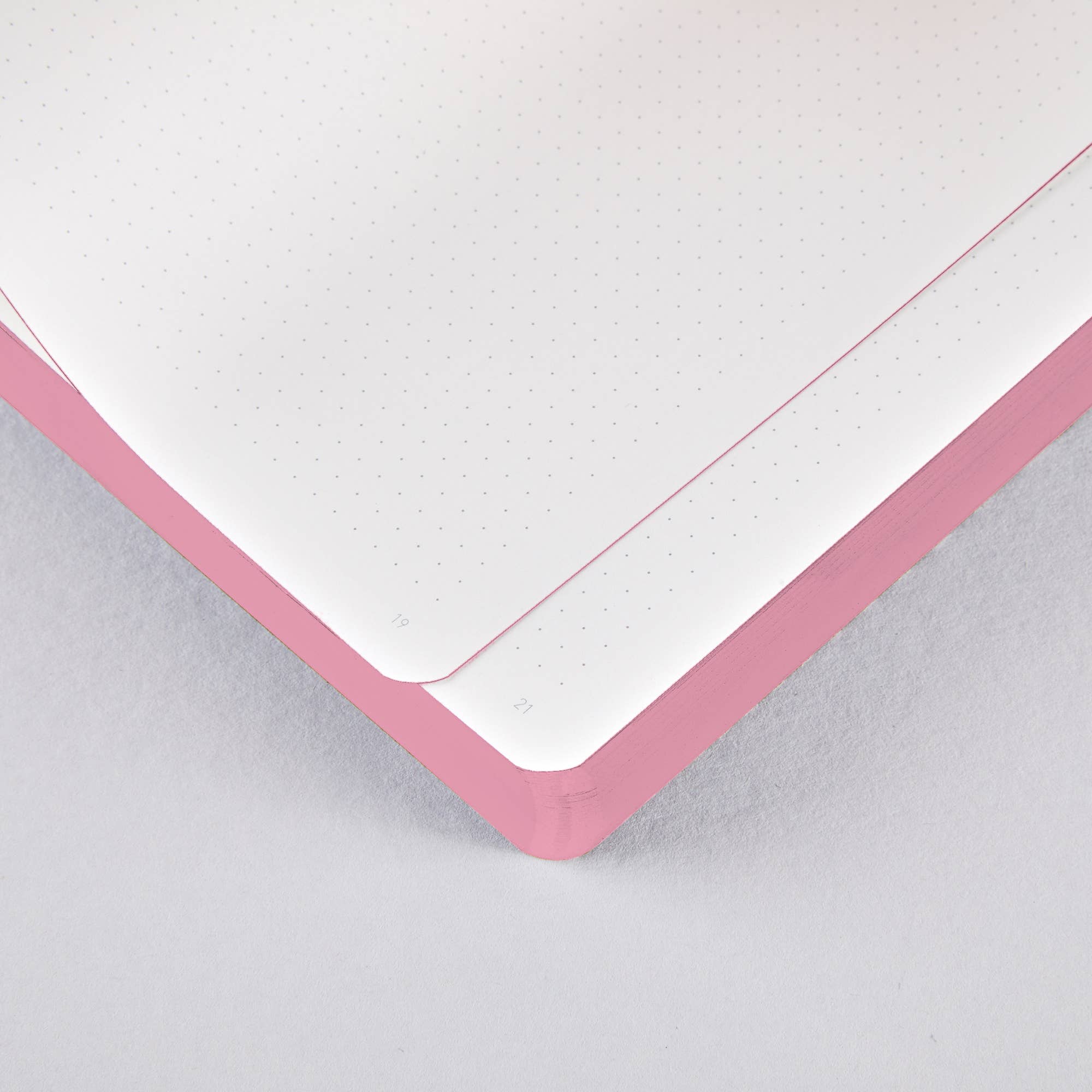 nuuna - Wholesale Notebook - Sweet Joe - Notebook Graphic L | A5+ | 3.5mm dot grid4