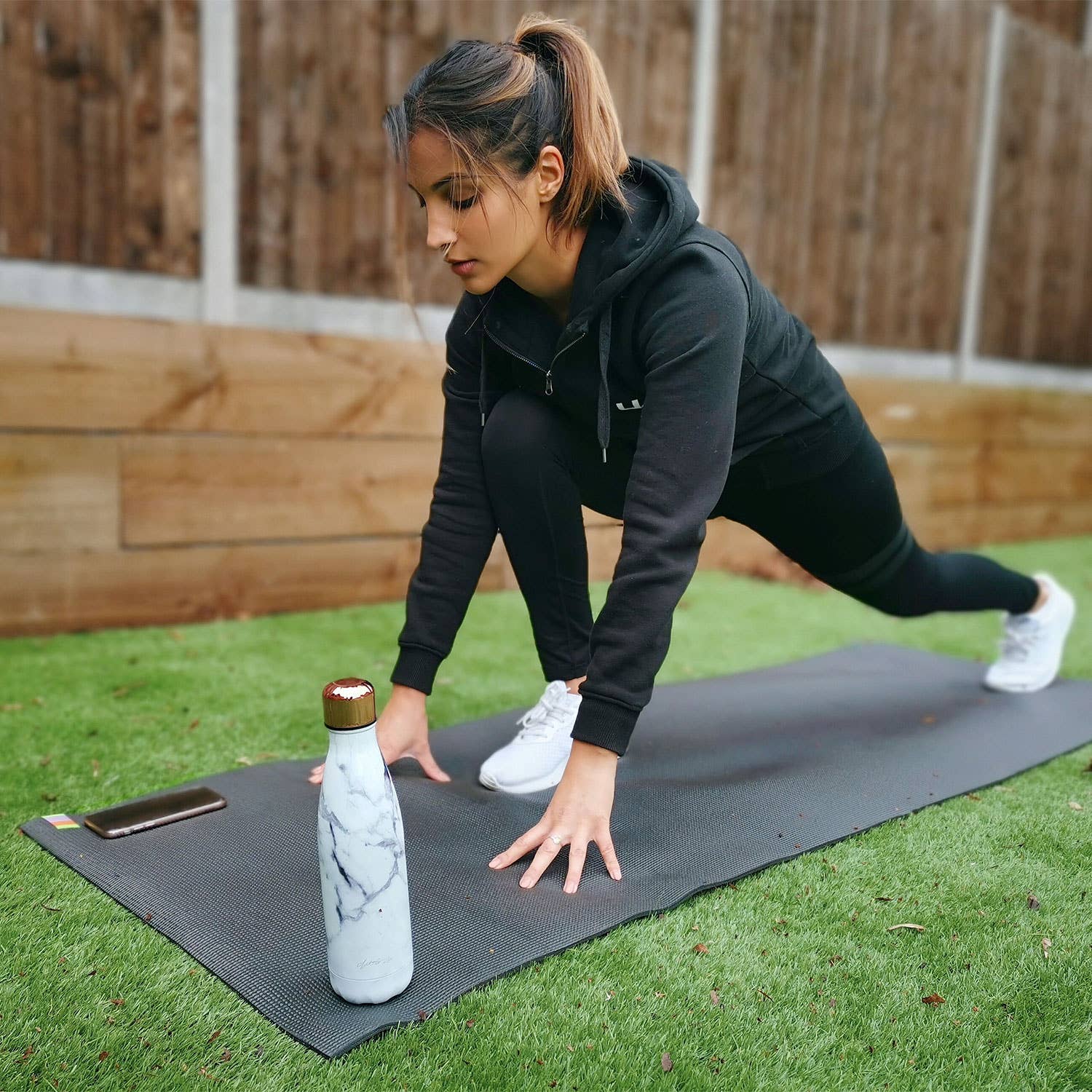 Nikita By Niki - Vendita all'ingrosso Borracce - Borraccia in acciaio inox effetto marmo | Senza BPA | 2 colori3