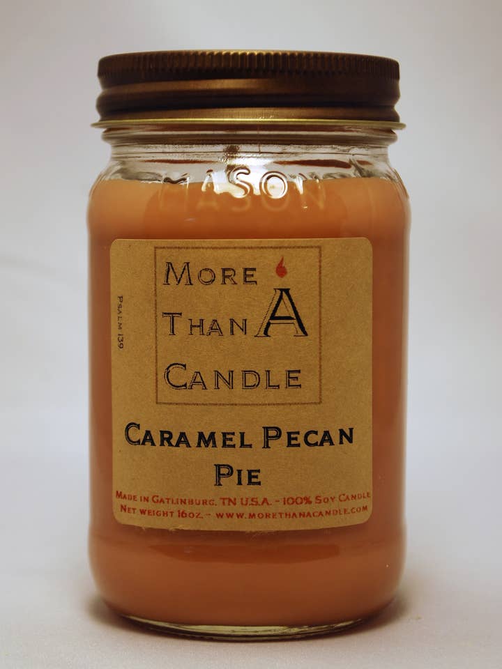 Torta al caramello e noci pecan - Barattolo di vetro da 16 once per la vendita all'ingrosso da parte di More Than Candle