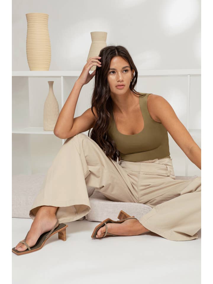 The Workshop Studio - Wholesale Knit Top - Women's - REVERSIBLE SCOOP NECK SLEEVELESS KNIT TANK TOP13