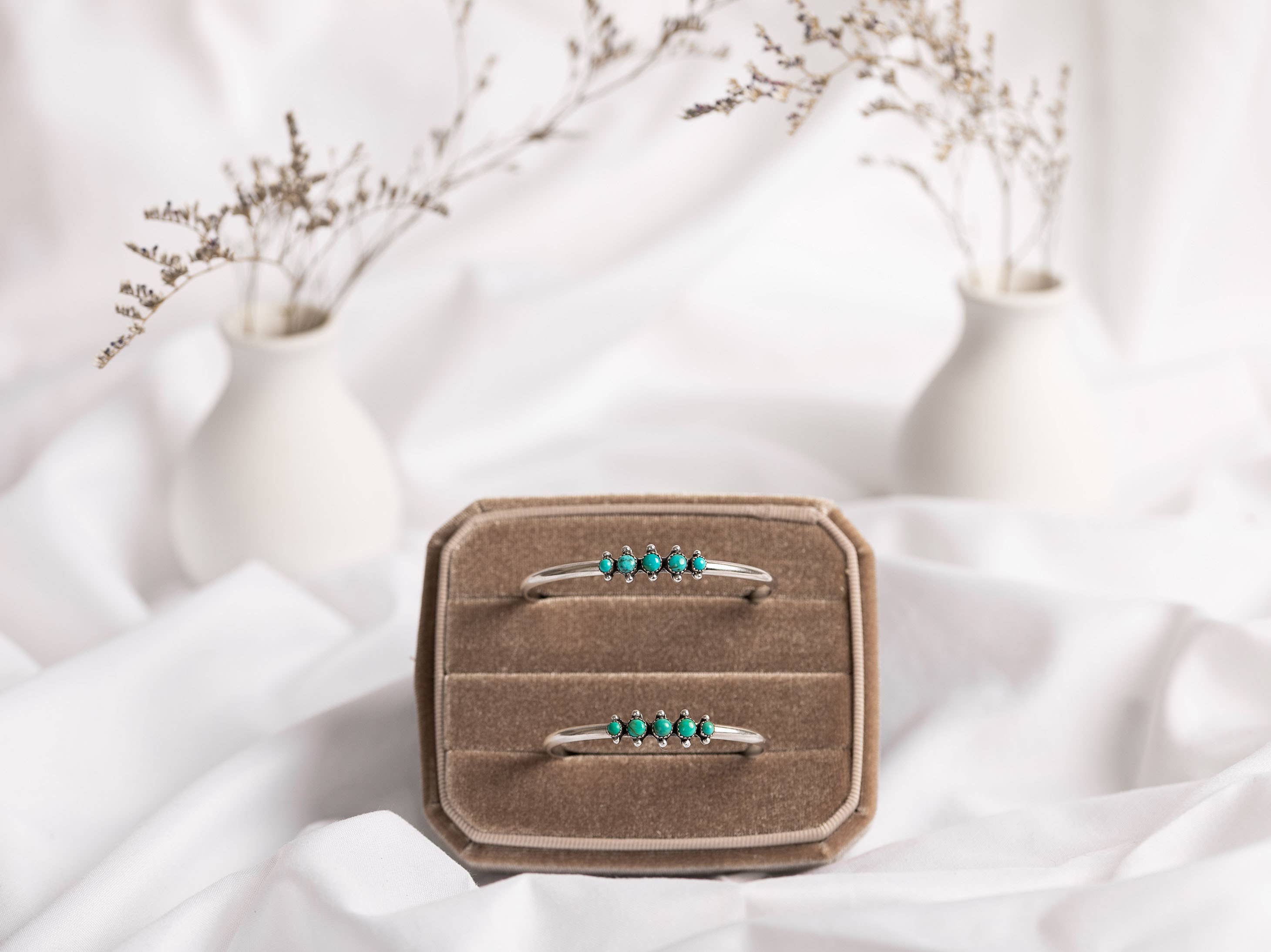 Moxie Maine - Wholesale Cuff Bracelet - 305: Turquoise & Sterling Silver Cluster Cuff Bracelet 925