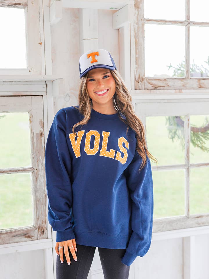 Sweat-shirt à col rond VOLS bleu marine à pois pour la vente par Southern Made Tees