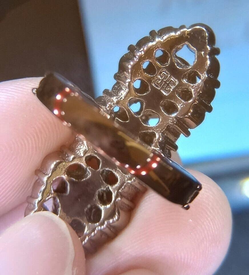 Wilde Aesthetics - Venta al por mayor Anillos grandes/de cóctel - Anillo de diseñador Givenchy Art Nouveau Vintage Cristal4