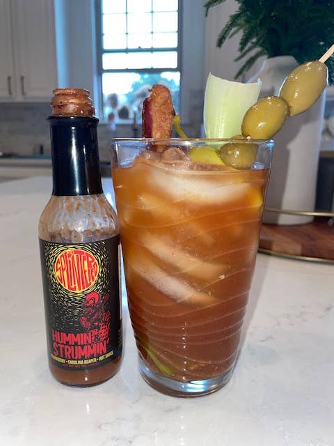 Splintered Sauce - Wholesale Hot Sauce - Hummin’ & Strummin’ Hot Sauce5