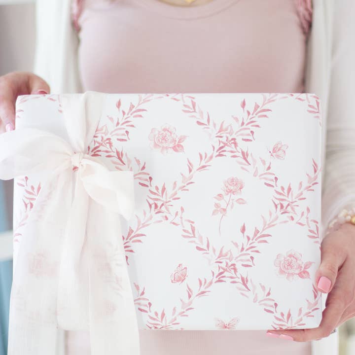 Papier cadeau aquarelle Pink Rosebud Trellis, 3 feuilles pour la vente par Simply Jessica Marie