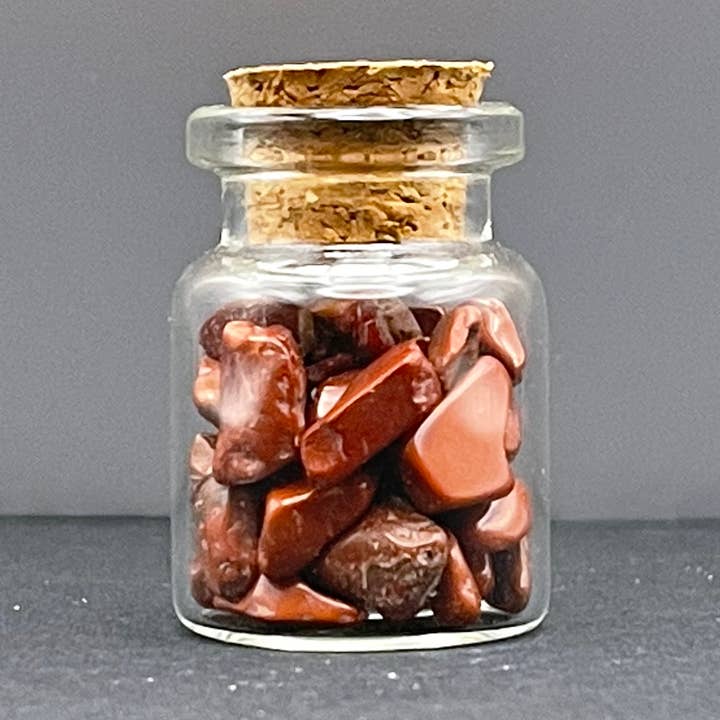 Chakra de la racine | Flacon de 5 ml de chips de cristal pour la vente par Midwest Apothecary