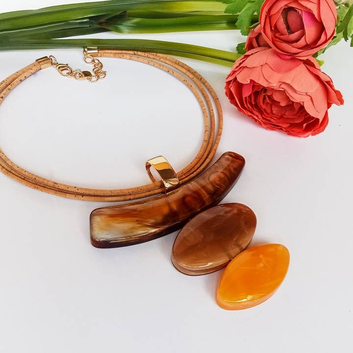 Colar Artesanal em Cortiça Natural com Três Voltas por atacado de Line Cork