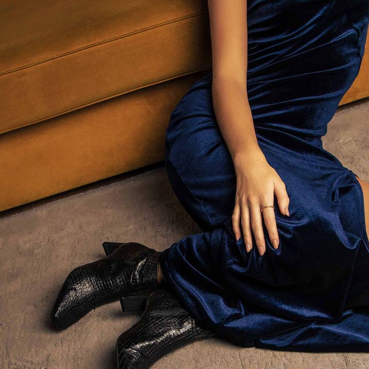 Botines Le Marais y otras tendencias de Resultados para botines charros al por mayor. Devoluciones gratuitas y condiciones de pago a 60 días en Faire en Faire.