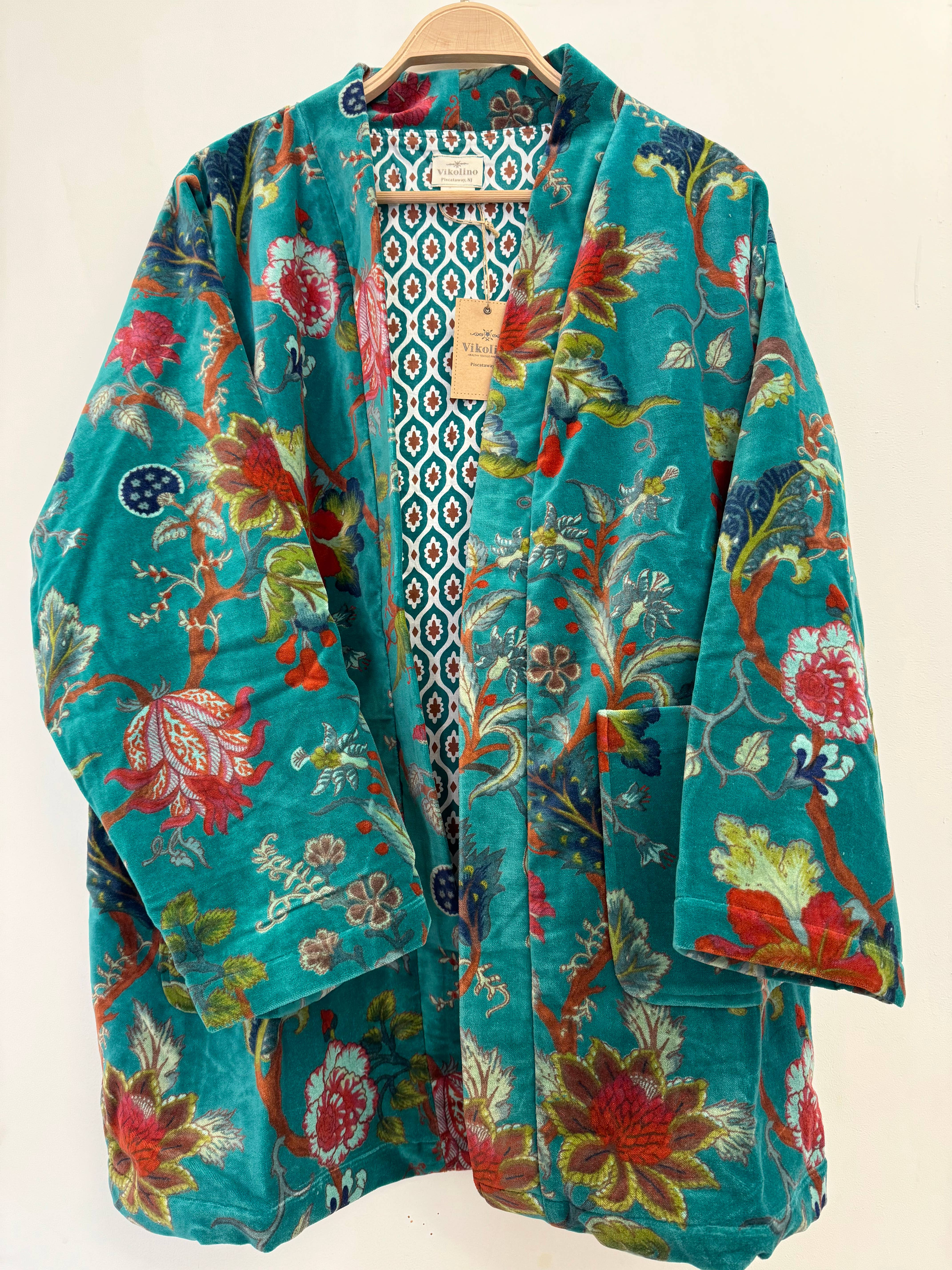 VIKOLINO - Venta al por mayor Kimono - Mujer - Chaqueta corta de terciopelo estilo kimono10