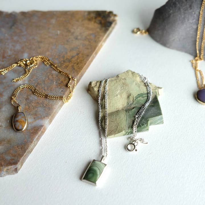 Sarah Safavi Jewelry – wholesale Spiritual stone/crystal – New Burro Creek Agate Stone for Spring