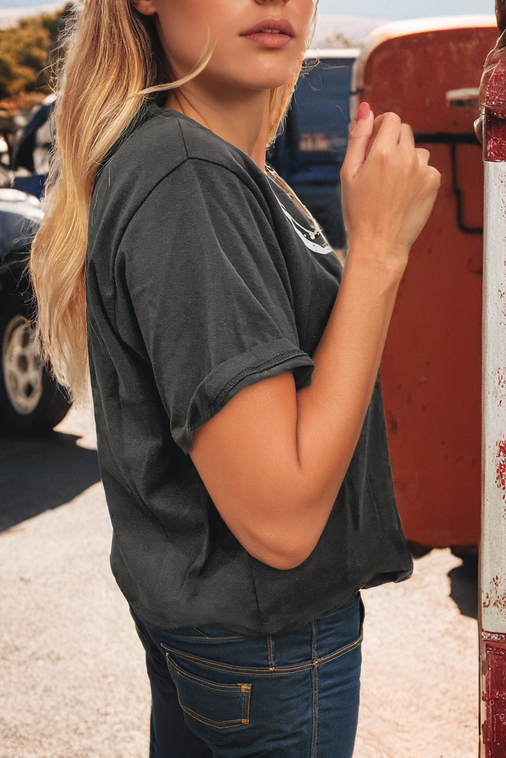 As shown Vintage Western Bull Head Skull Turquoise Graphic T Shirt for wholesale on Faire1