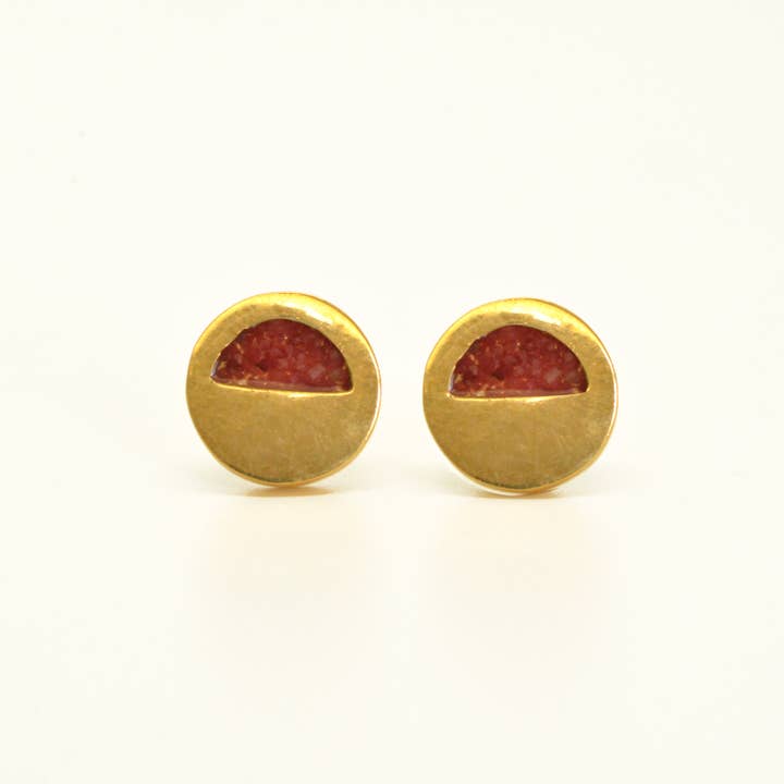 Cameoko - Wholesale Stud/Post Earrings - Half Moon Crushed Stone Inlay Vintage Design Gold Post