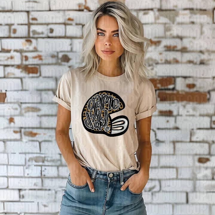 Game Day Helmet Cheetah DTF Transfer für den Großhandel von K and M Designs