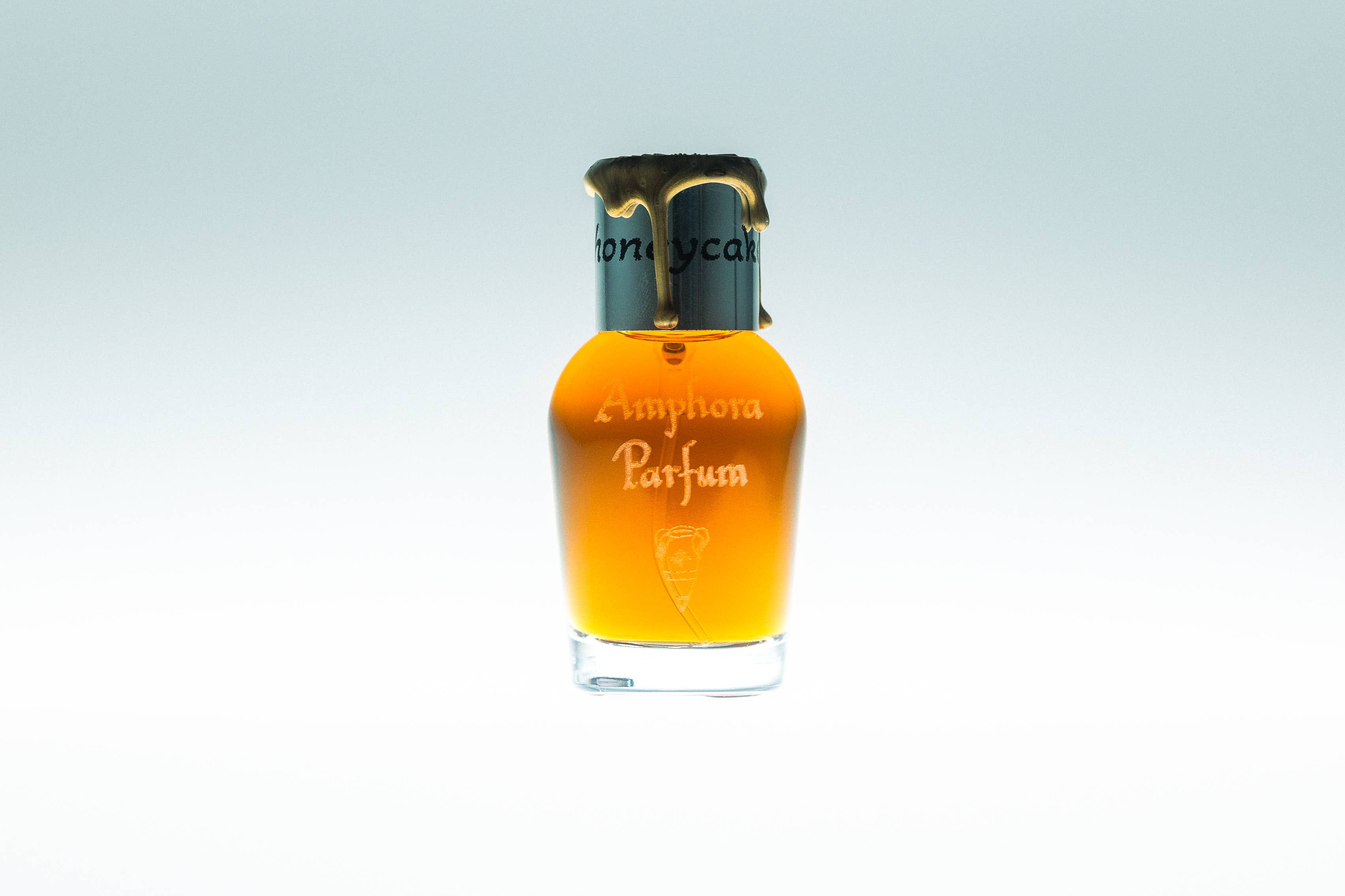 Amphora Parfum - Wholesale Perfume/Eau de Toilette - Honeycakes Extrait de Parfum