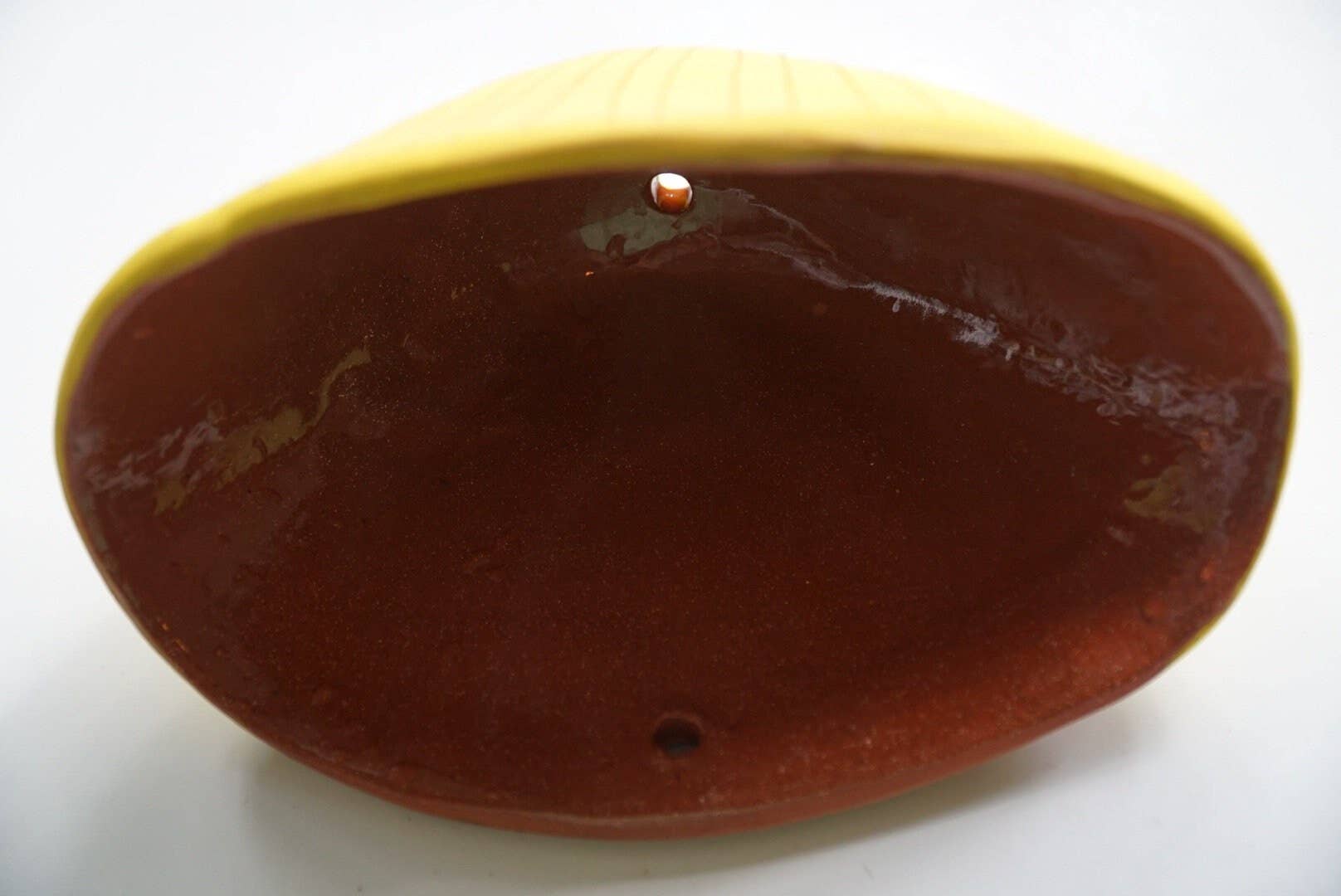 Half Light Honey - Wholesale Wall Planter - Vertical Line Wall Pocket Planter in Yellow and Terracotta1