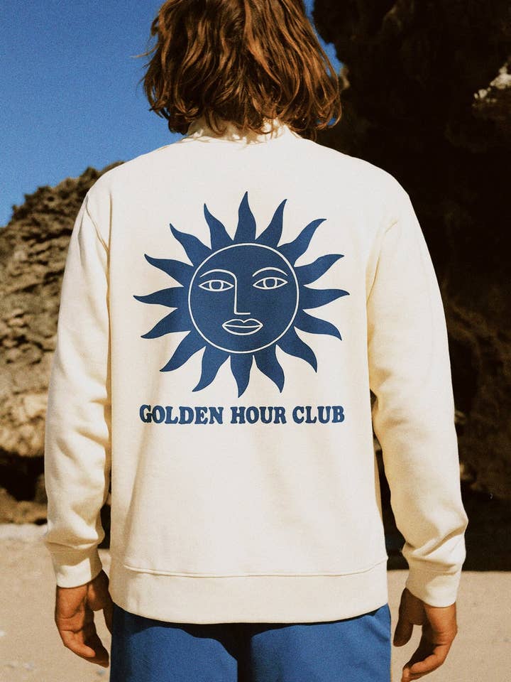 MOONDAY - Wholesale Graphic Sweatshirt - Women's - Hora Dorada1