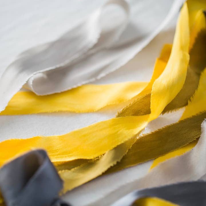 Lesley Darling Fiber - Wholesale Ribbon – Gift wrapping - Bulk Naturally Dyed Silk Ribbon2