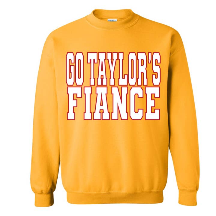 Go Taylor's Fiance Kvinders Grafiske Sweatshirt for engroshandel hos The Babe Co.