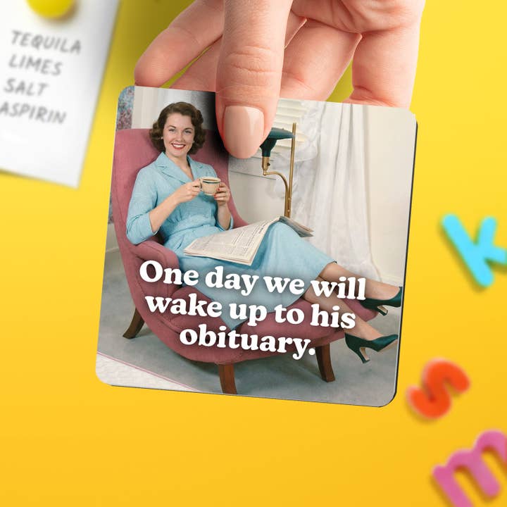 «Sa nécrologie» — aimant politique humoristique pour la vente par The Raccoon Society