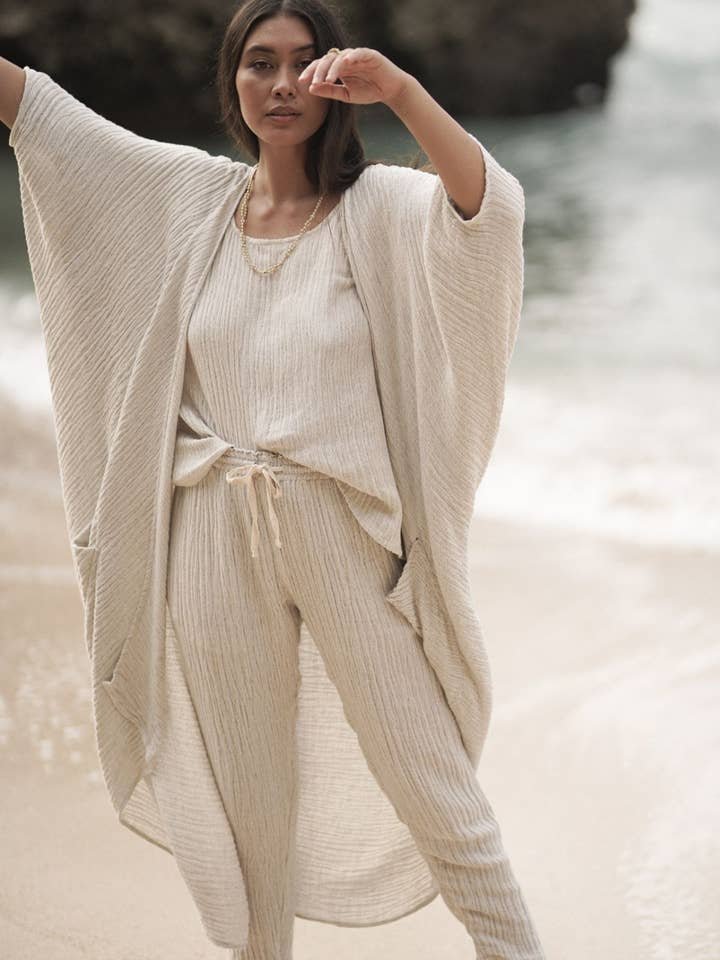 Dao Robe (Pre-Order, Ships within 10 days) för wholesale av Myrah Penaloza Collection