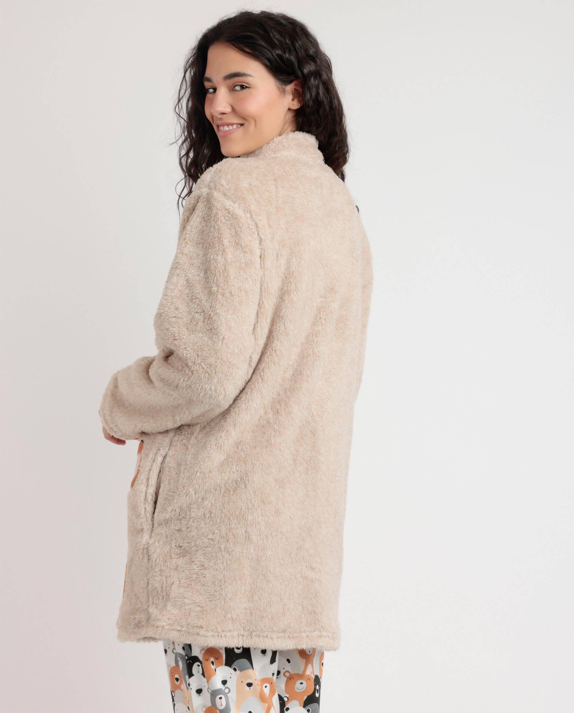 BEIGE FAMILY BEAR DRESSING GOWN for wholesale on Faire2