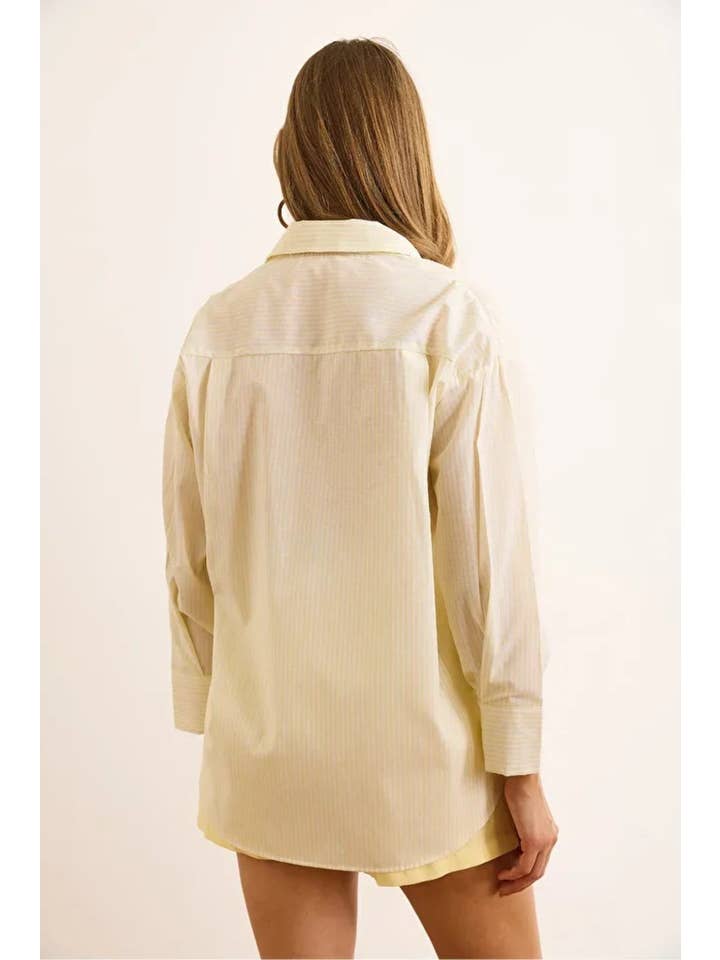 Hoxton Gal – wholesale Buttoned-down shirt – Women's – Oversized Poplin Shirt with Hidden Placket11