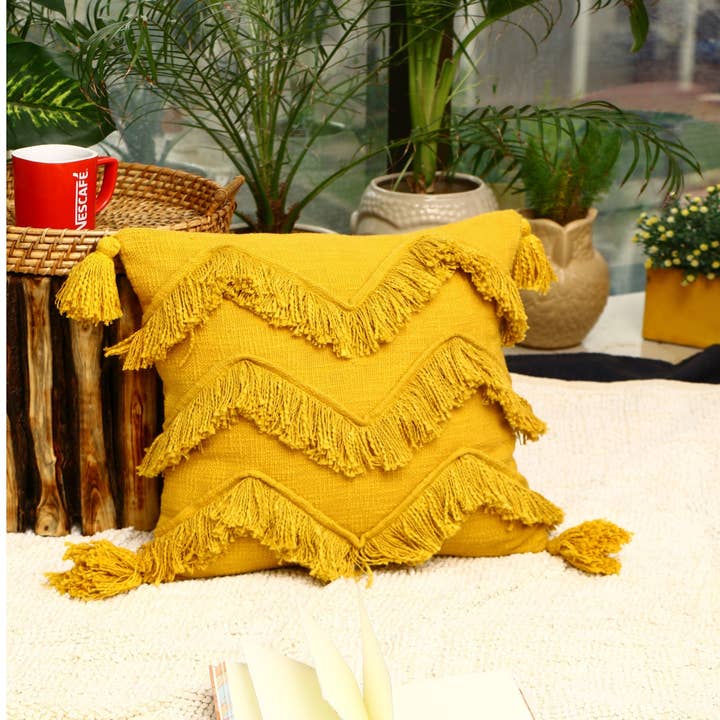 Glamthread - Wholesale Throw pillow cover - Linen Connections Moroccan Tassels Cushion Cover - Sunny
