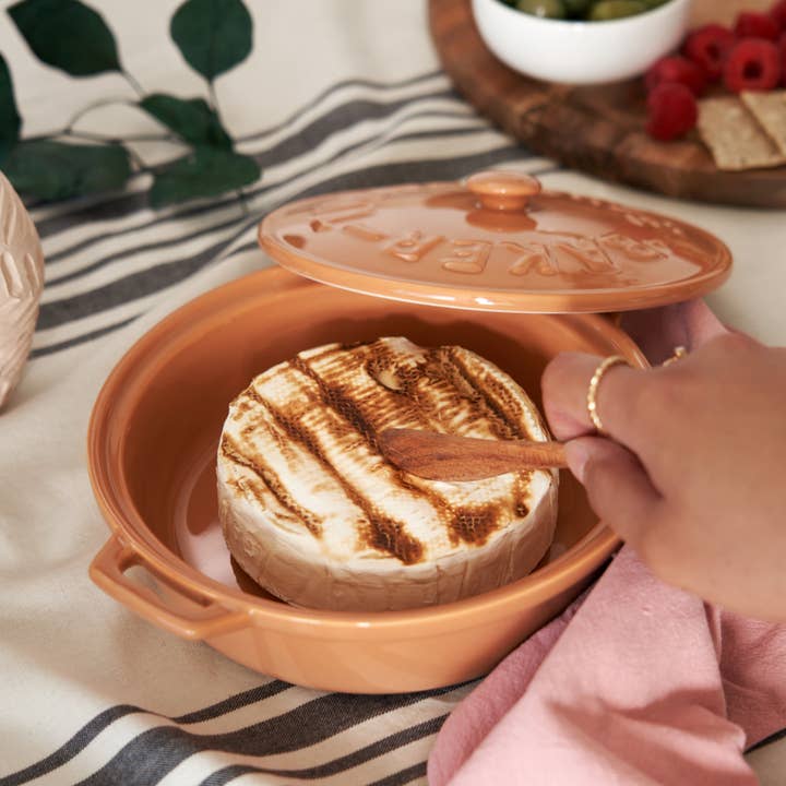 Twine - Wholesale Cheese Board - Terra Cotta Brie Baker with Wood Spreader