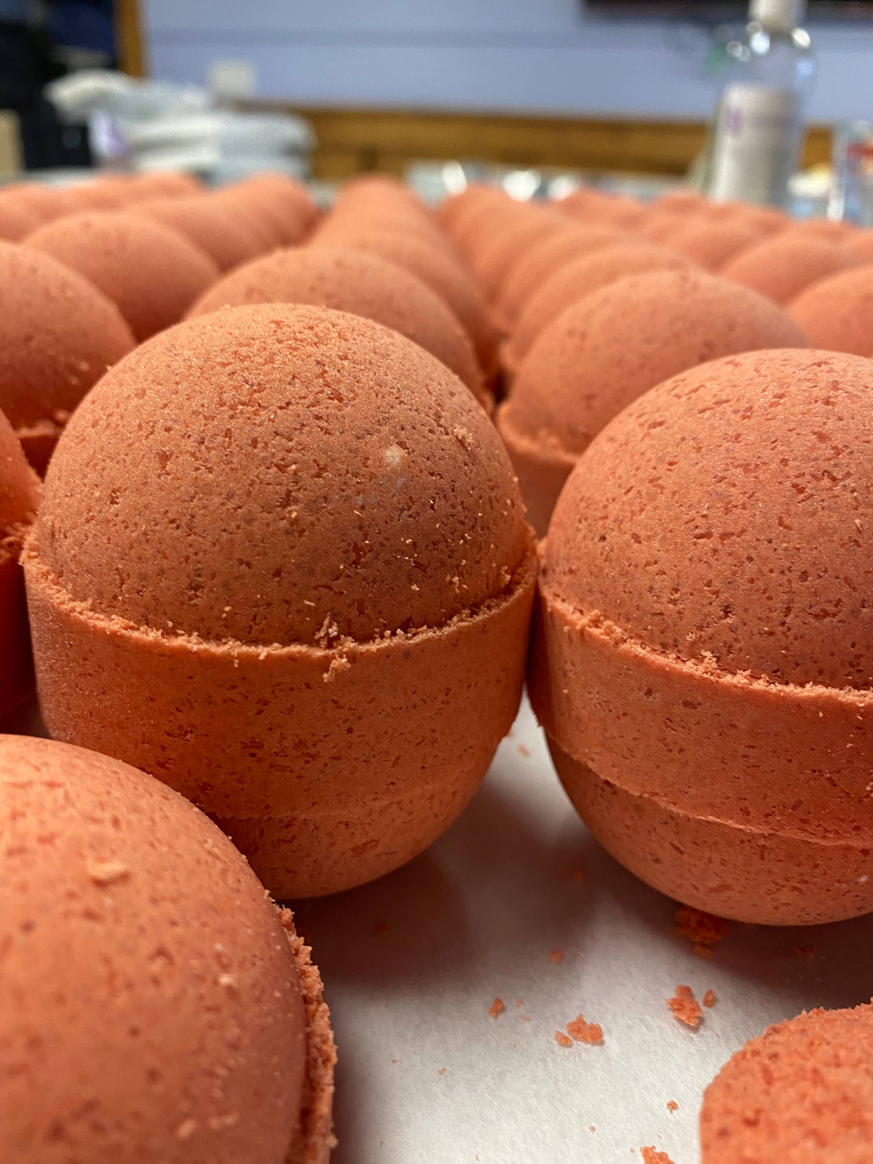 Yours Truly Bath Co - Wholesale Body Scrub/Exfoliant - Raspberry Lemonade Foaming Sugar Scrub1