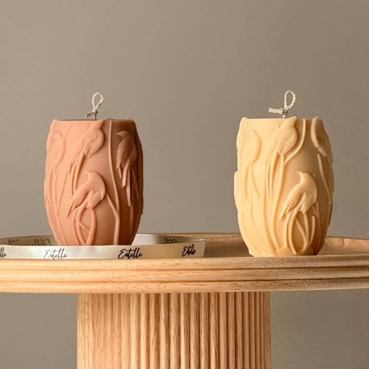 Botanique Flora & Birds Søjlelys | Skulpturel Blomster Sojalys | Botanisk Hjemmedekoration Gave for engroshandel hos Estelle Studio