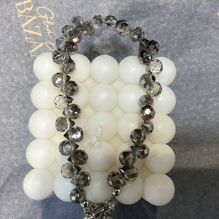 Accessoires de téléphone pour la vente par Glam Bar Bazaar