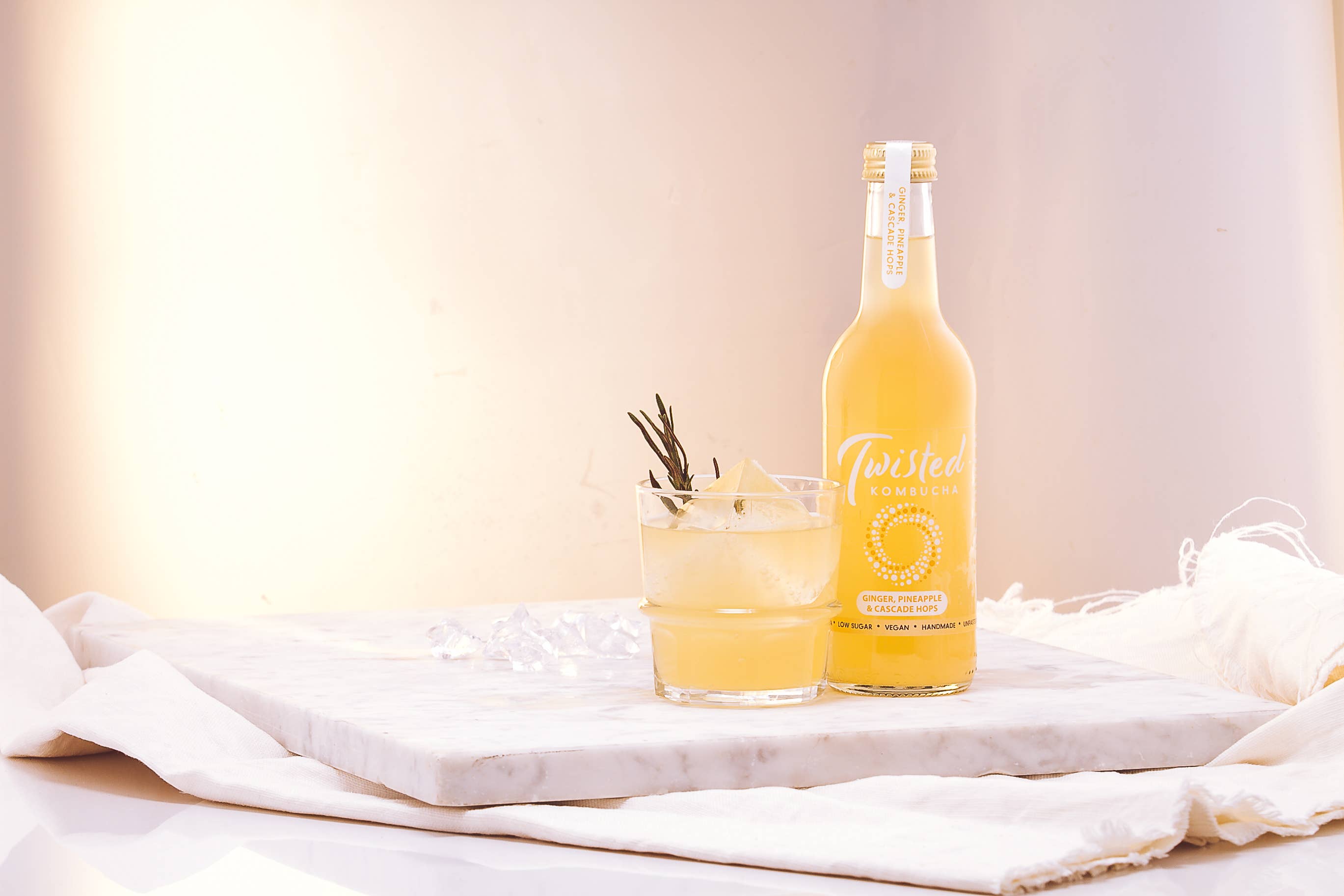 Twisted Kombucha – wholesale Kombucha – Twisted Kombucha - Pineapple, Ginger & Cascade Hops3