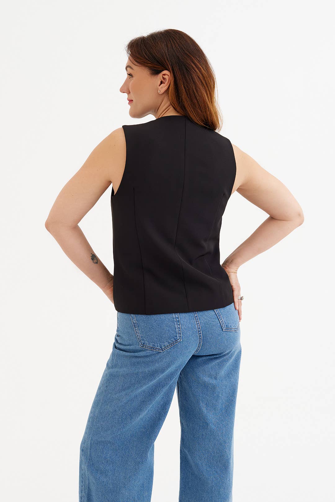 CAPSULE by Agnė Gilytė - Wholesale Suit Vest - Women's - Vest 'HAGUE' | black tailored fit classic suit vest4