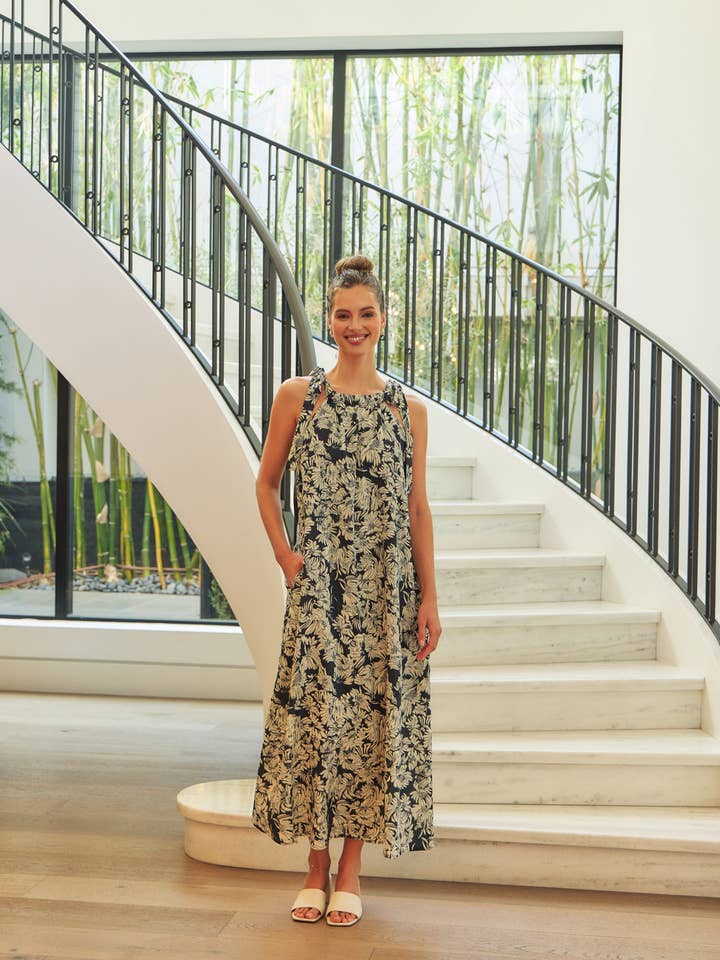 TROPICAL PRINTED HALTER NECK FLARE MIDI DRESS for wholesale by in february
