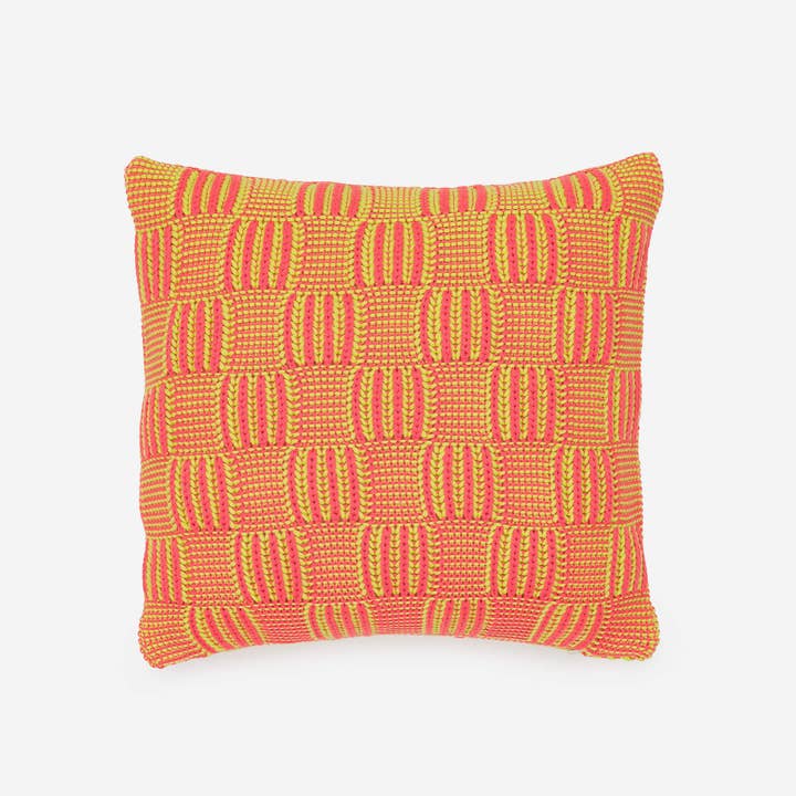 VERLOOP | knits - Wholesale Throw Pillow Cover - Chunky Checkerboard Pillow Cover