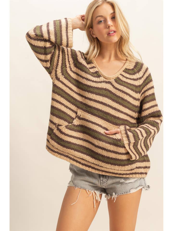 Pullover mit Kängurutasche und Streifenmuster für den Großhandel von HYFVE