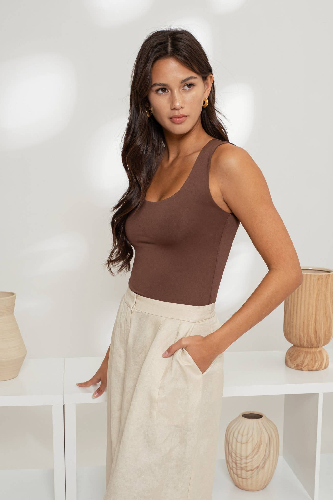 The Workshop Studio - Wholesale Knit Top - Women's - REVERSIBLE SCOOP NECK SLEEVELESS KNIT TANK TOP25