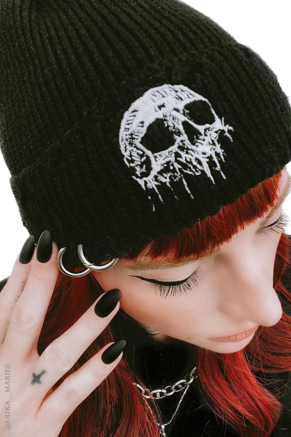 vampirefreaks - Venta al por mayor Gorro de lana - Mujer - Gorro Desgastado con Agujeros [Goteo de Calavera]7