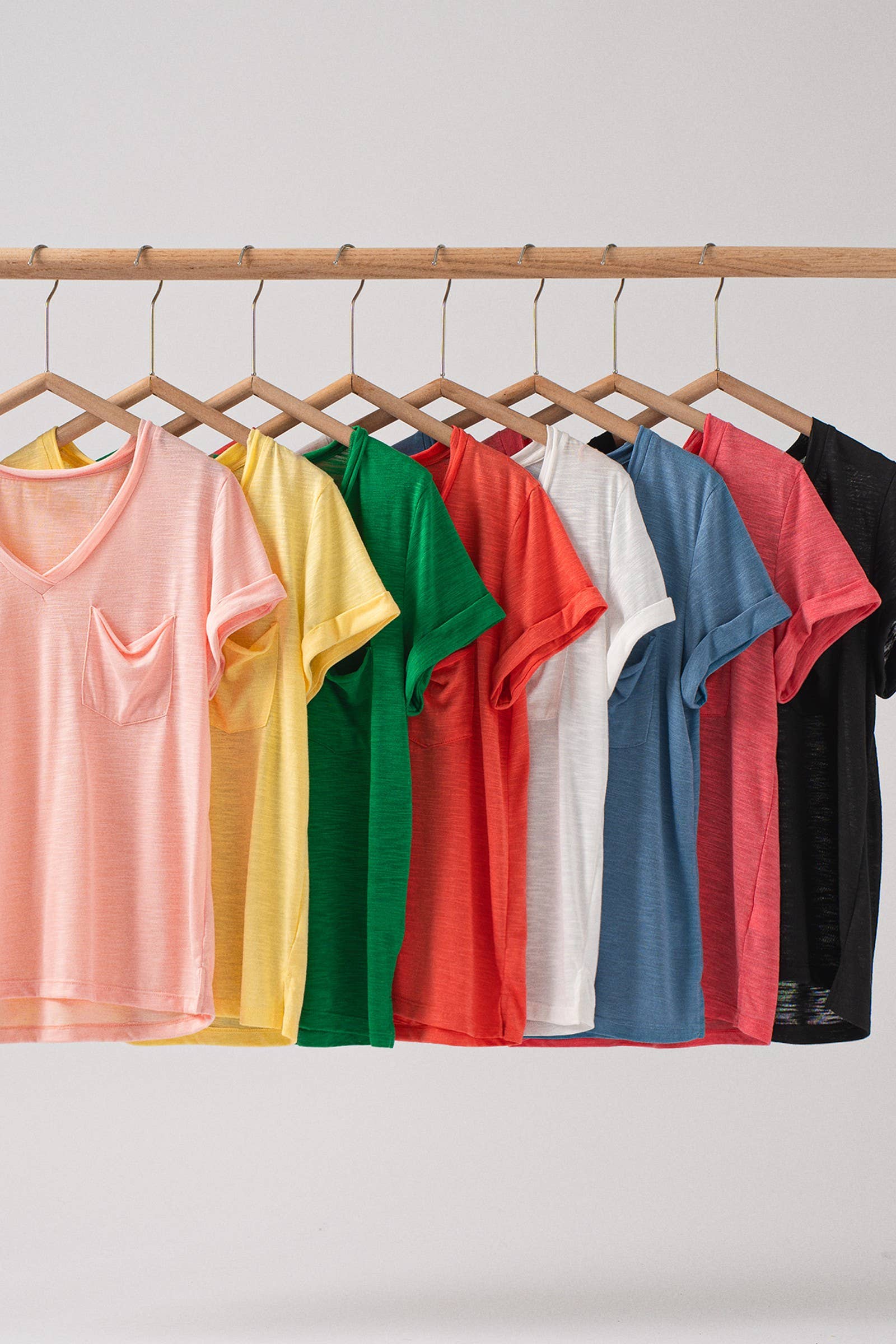 Urban Daizy - Wholesale T-Shirt - Women's - Rolled Sleeve V-Neck Pocket Tee13