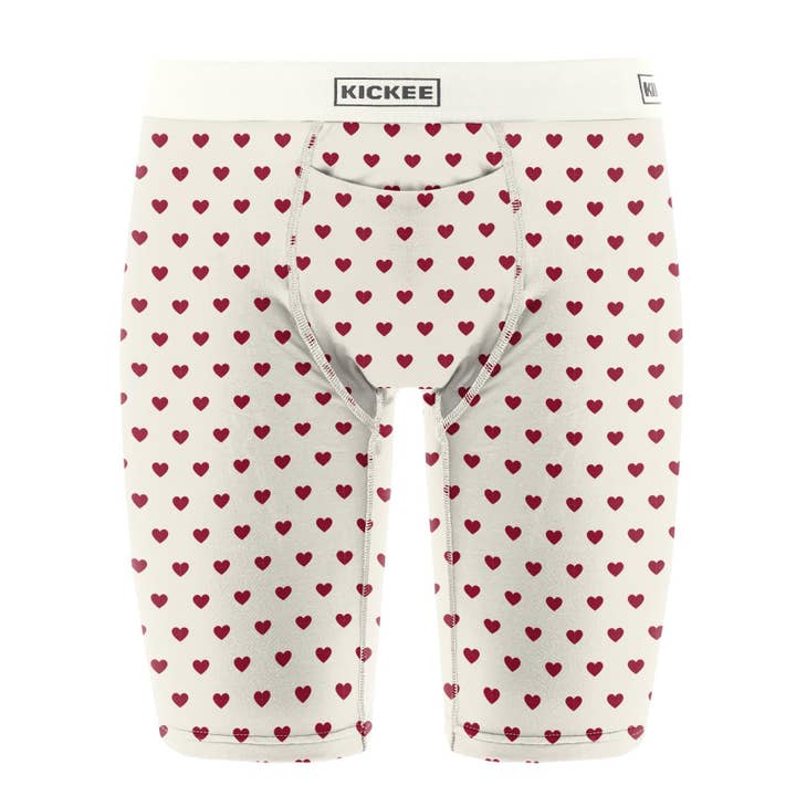 Herreprintet lange boksershorts med topgylp i naturlige hjerter for engroshandel hos KicKee Pants