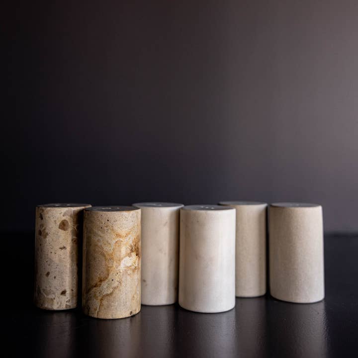 Luxe B Co - Wholesale Salt & pepper shaker set - Sandstone Salt & Pepper Shakers5