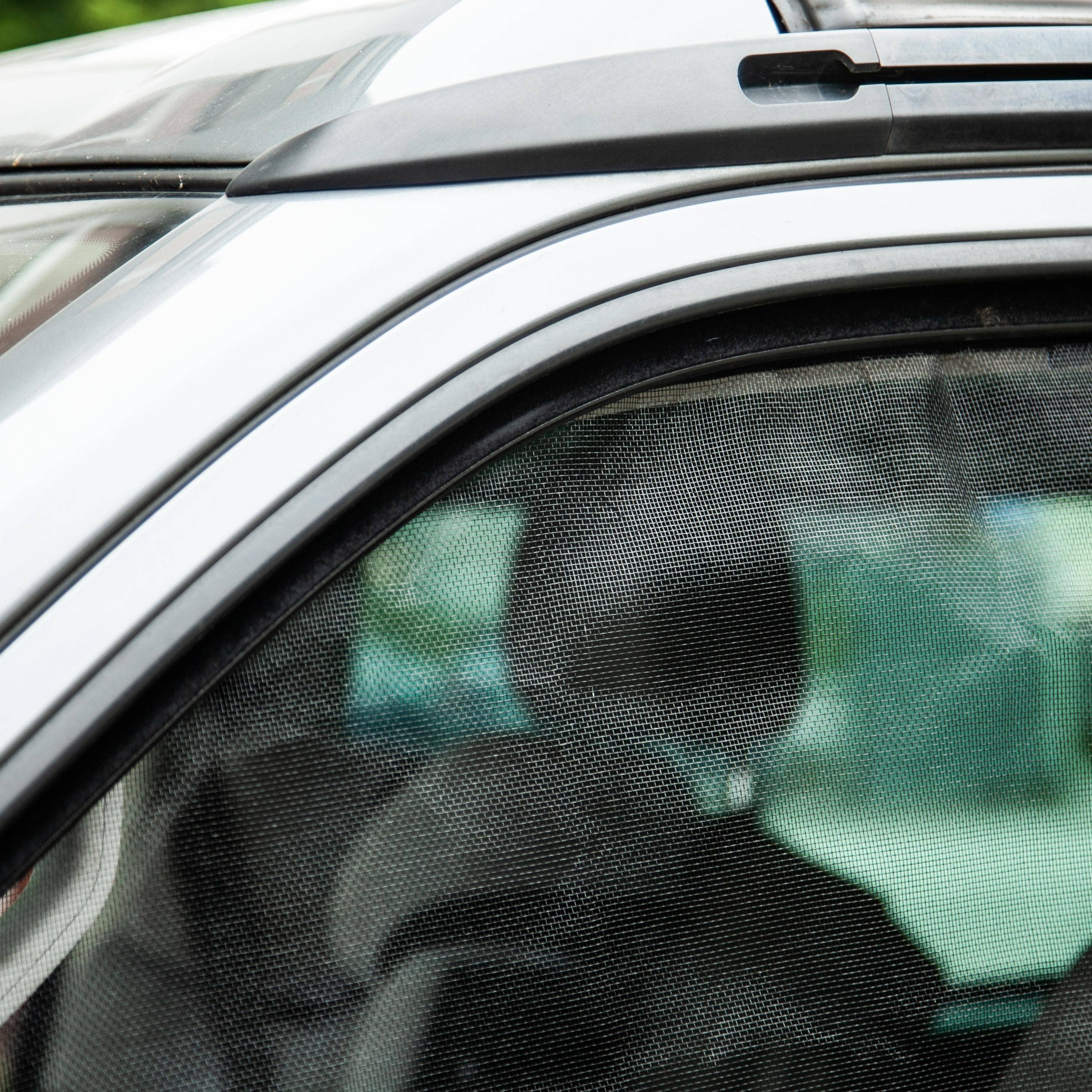 Mixcover GmbH – Engroshandel Insektsbekæmpelsesmiddel – 040 dele Højkvalitets myggenet kompatibelt med VW T5 T6 T6.1 California - nem installation og pålidelig beskyttelse mod myg4