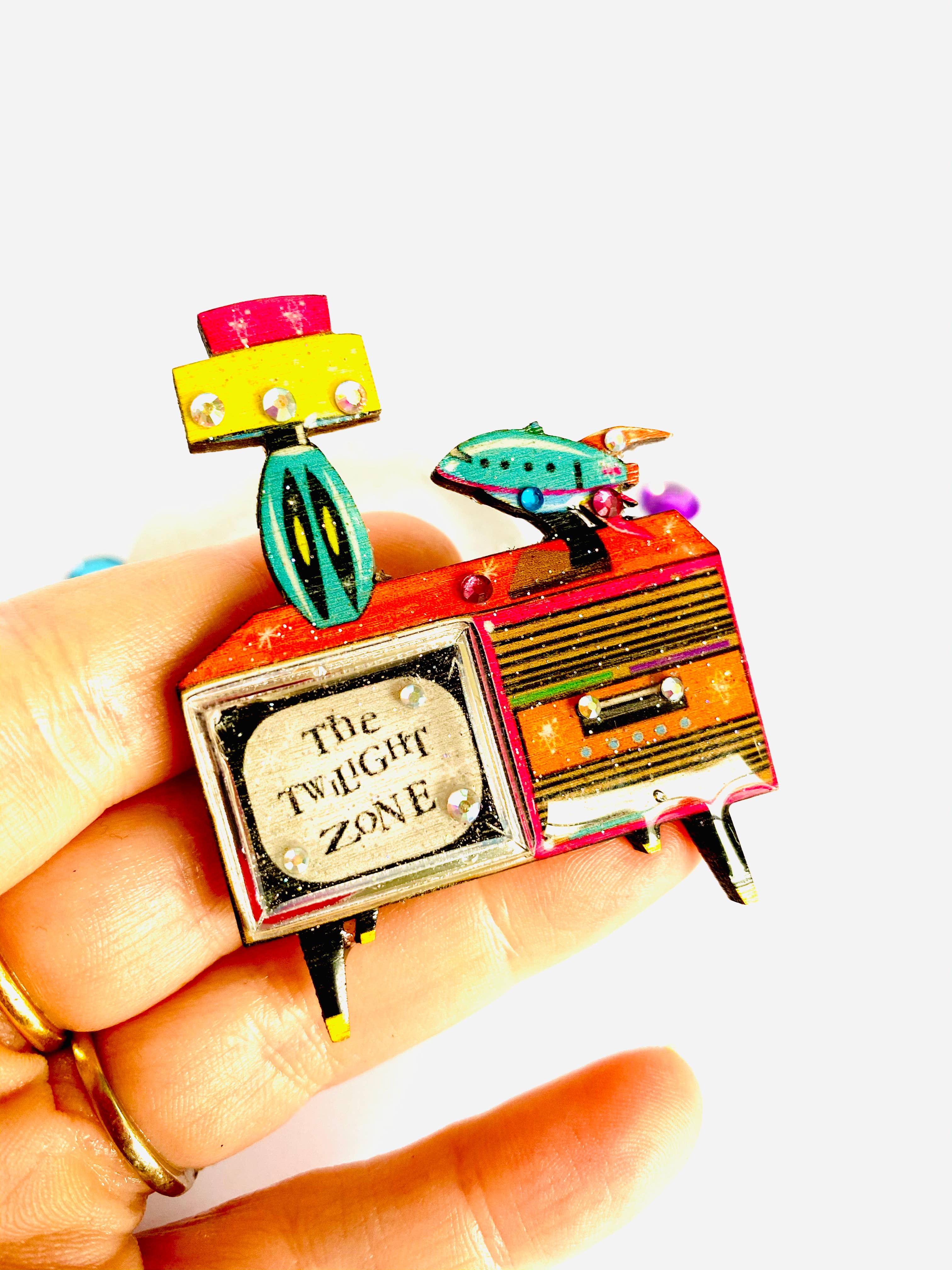 Rosie Rose Parker - Wholesale Brooch - Retro tv brooch colourful summer brooch statement unusual17